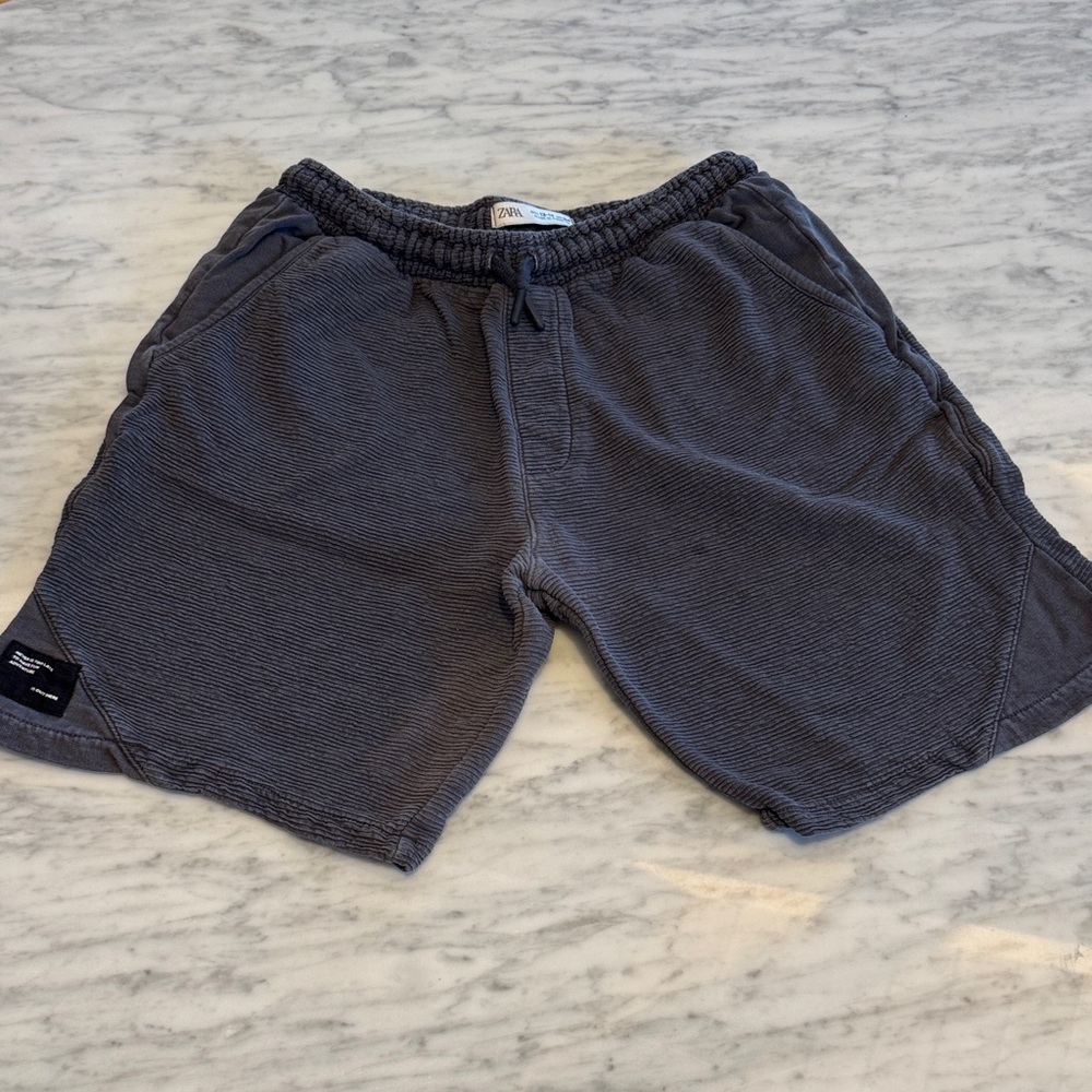 Zara Boys Dark Gray Casual Drawstring Shorts. Size 13-14